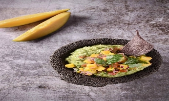 Plato de guacamole del restaurante Santita