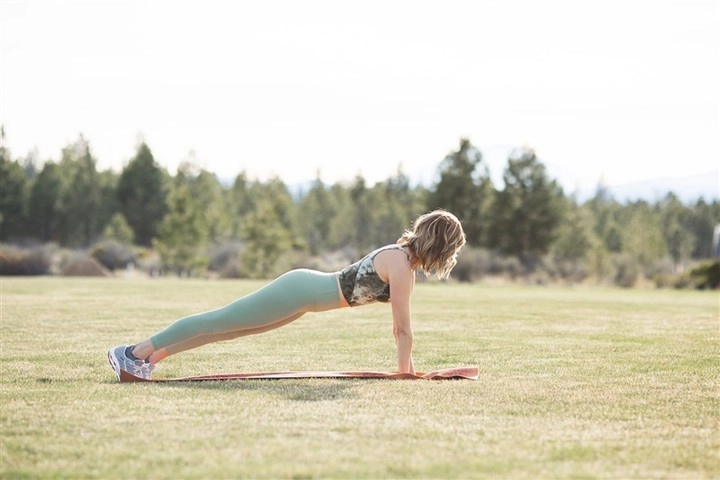 Plancha abdominal: Cómo hacerla correctamente