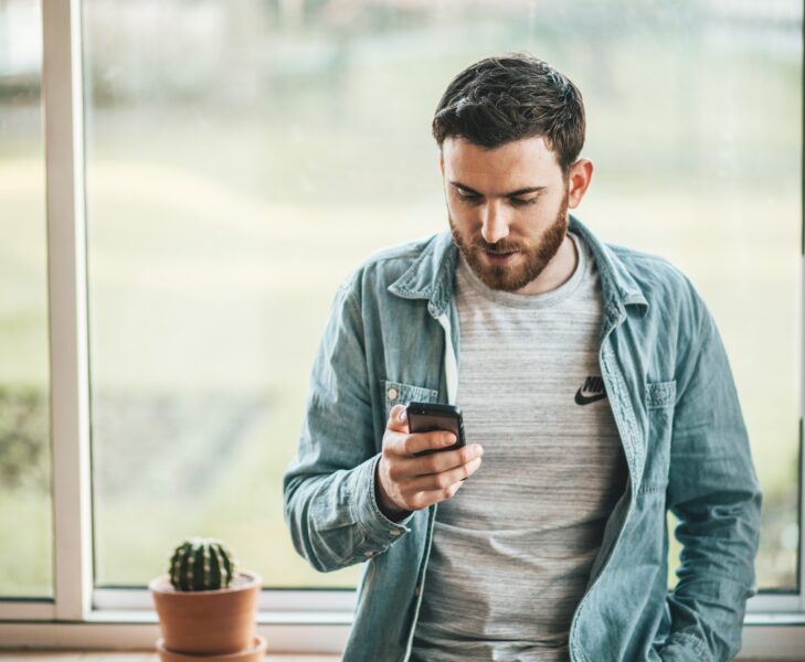 Esta es la app que premia a sus usuarios por reducir las emisiones de CO2
