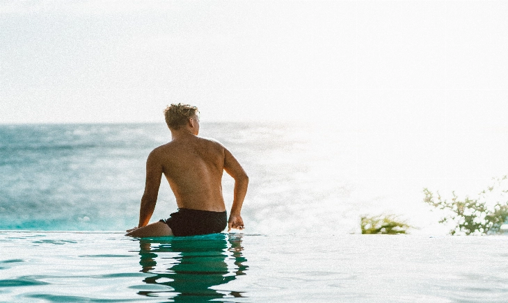 ¿Bañadores masculinos a partir de botellas de plástico recicladas? Es posible conseguirlos