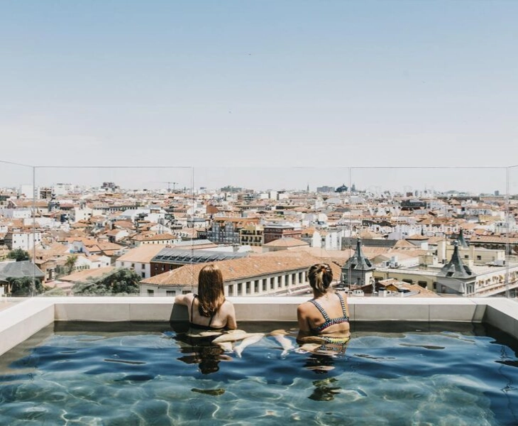 Las mejores piscinas de hotel Madrid