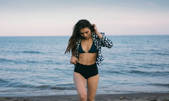 7 marcas de bañadores sostenibles, respetuosos y buenos para el medioambiente