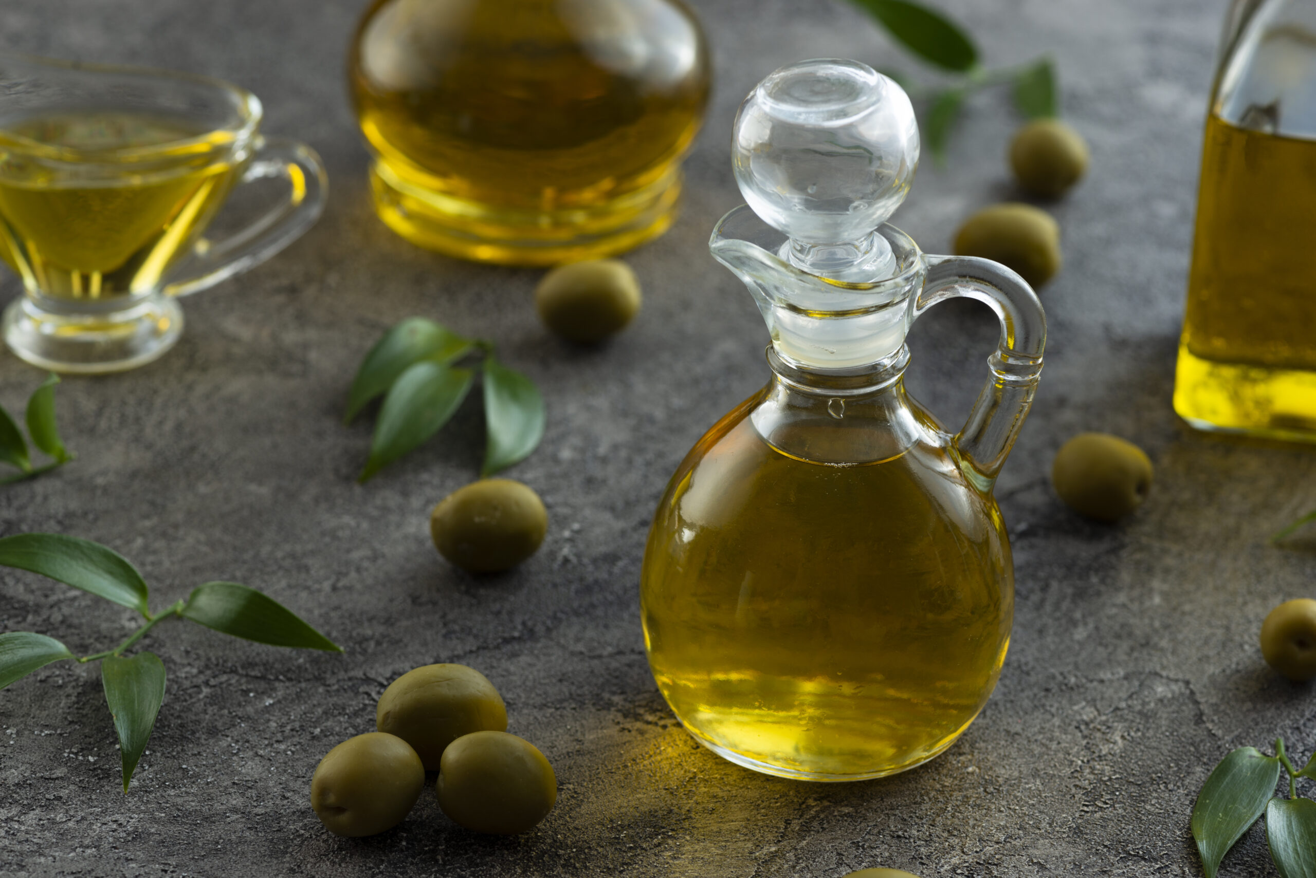 La polémica entre Nutri Score y la dieta mediterránea. ¿Por qué saca mejor nota un refresco, que el aceite de oliva?