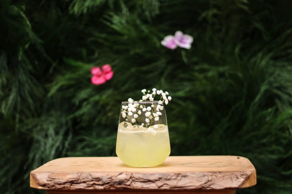 Agua con limón