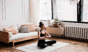 Cómo practicar Nidra sadhana