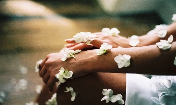 https://www.welife.es/sostenibilidad/mejores-marcas-cosmetica-bio-eco-sostenibles-cuidado-piel-medioambiente/