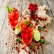 Bebida fría con bayas de goji