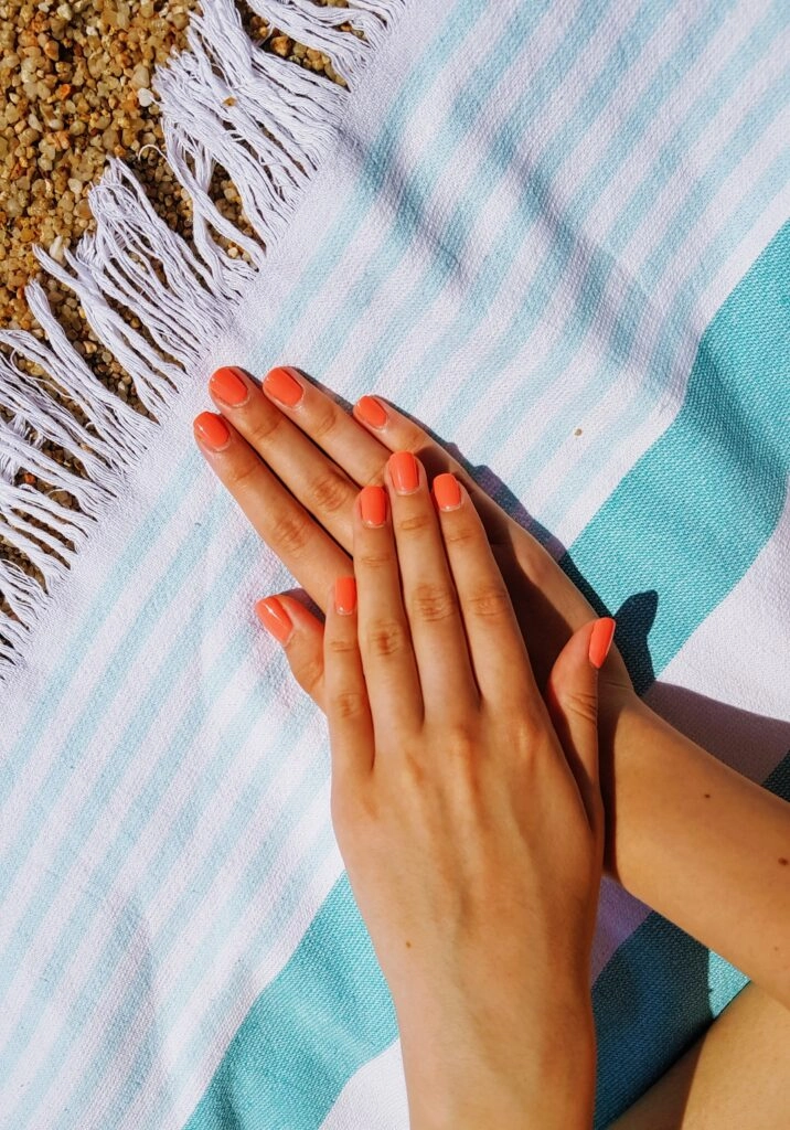 Esmaltes veganos respetuosos con las uñas y con el planeta