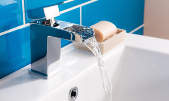 Ahorrar agua es muy sencillo y con ello ayudas al planeta