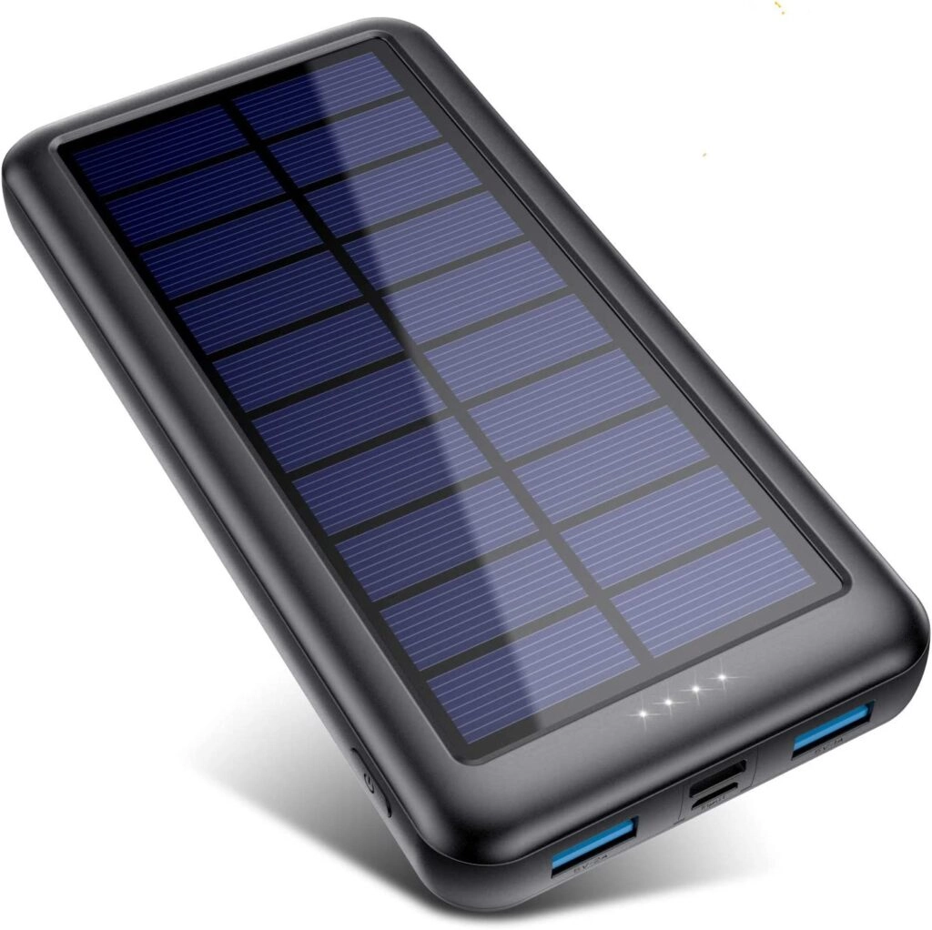 Los cargadores solares permiten cargar tu móvil sin electricidad