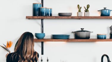 Mujer-cocinando Mujer cocinando