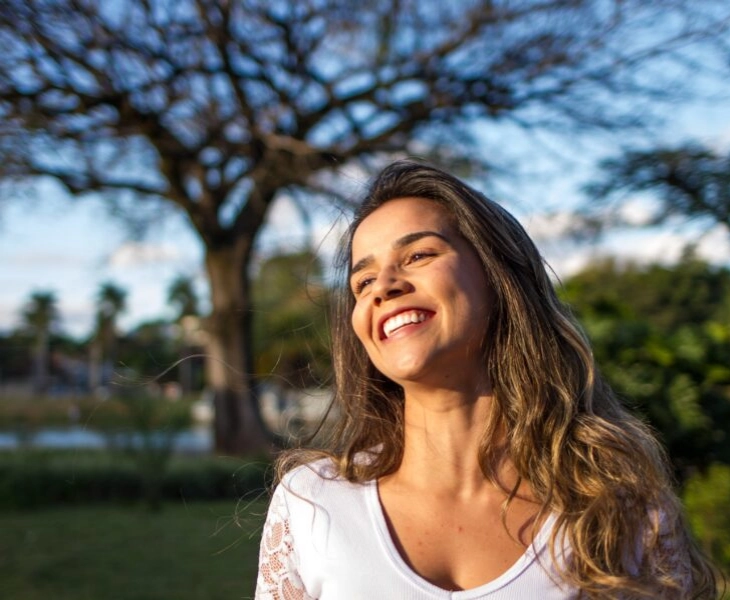 Mujer sonriendo