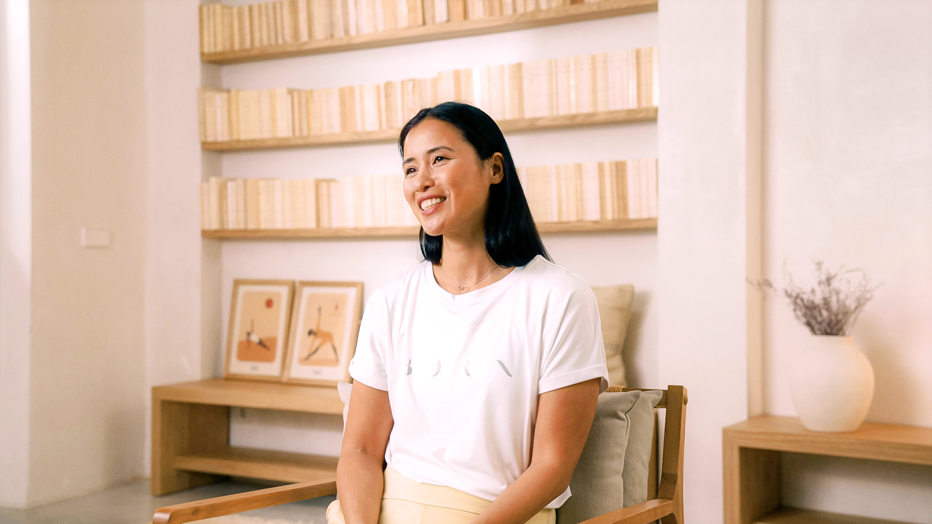 xuan-lan-yoga-imagen-born-living-yoga