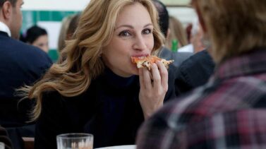 Julia Roberts en la película Come, Reza, Ama