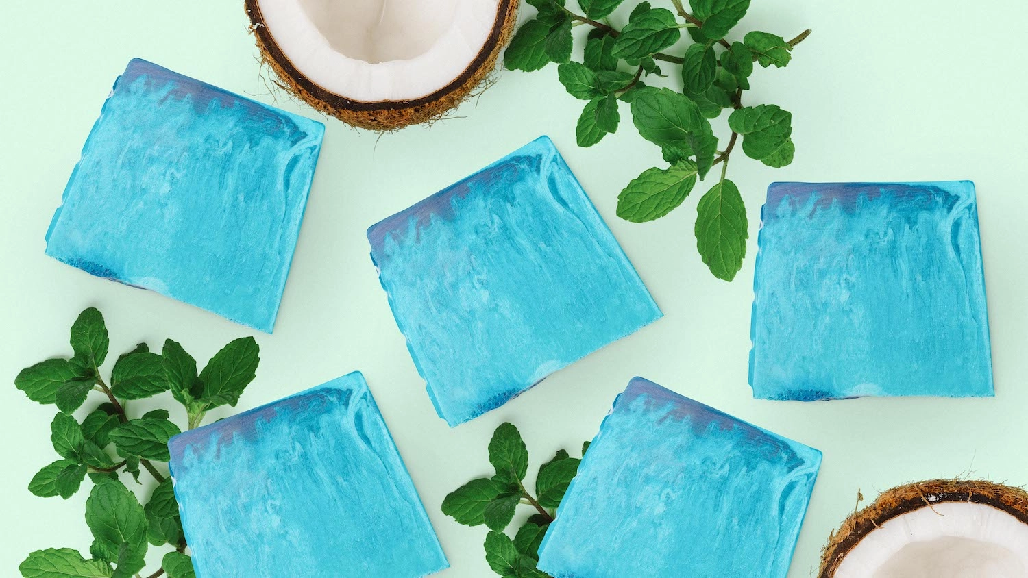 Gel sólido Outback Mate, de Lush (5,95€/100gr). De eucalipto, hierba limón, pipermint y aceite de coco ecológico de Simeulue (Indonesia).