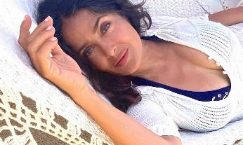 salma-hayek-canas