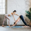 hacer-yoga-por-manana