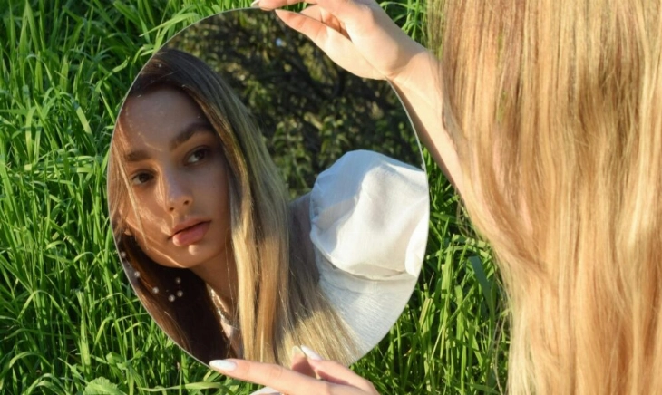 Adicción de los adolescentes a la cosmética