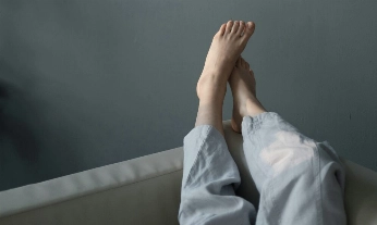 Reflexología masaje de pies en casa