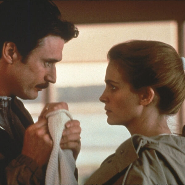 Durmiendo con su enemigo depredador emocional.