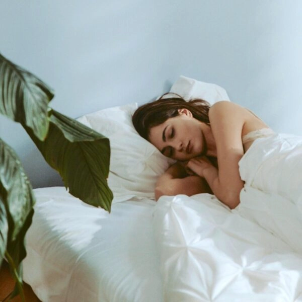 La noche es el momento idóneo para aplicar activos renovadores.