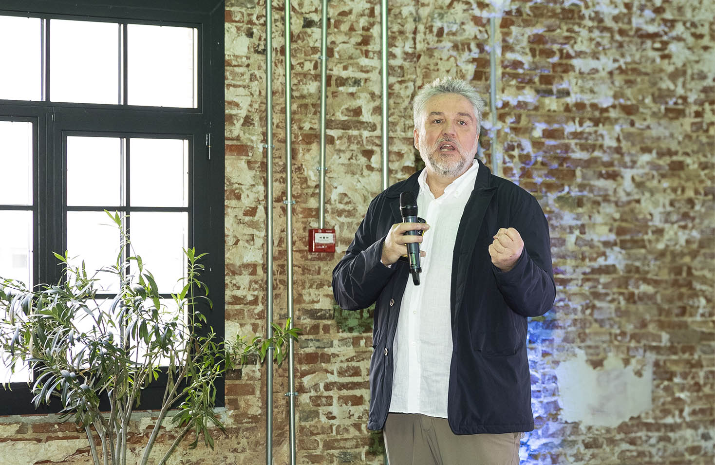 Álex Rovira da las claves para una vida plena en DKV WeLife Festival