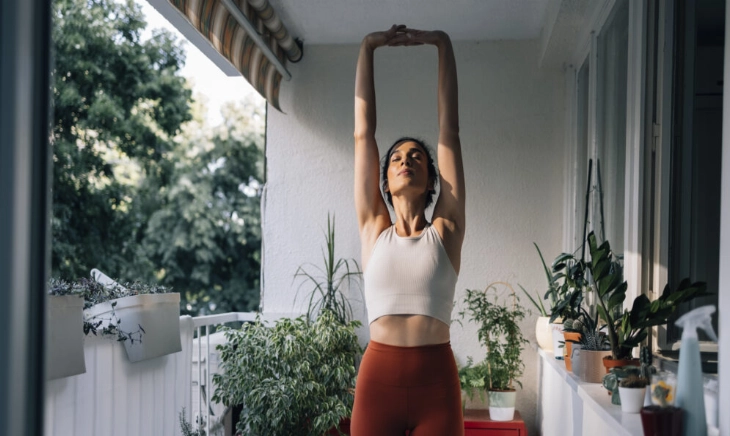 No Gym Required: How to Get Fit at Home arco de invierno reto instagram tiktok