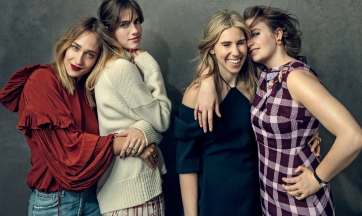 Fotograma de la serie Girls, donde se habla de las ventajas de estar soltero