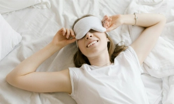 Dormir mal está relacionado con un aumento del riesgo de sufrir demencia en la vejez. FOTO: iam_os en Unsplash.