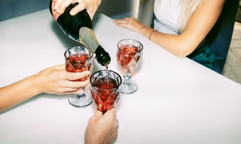 beber alcohol
