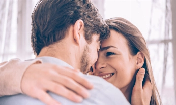 Pareja relaciones dilema del erizo
