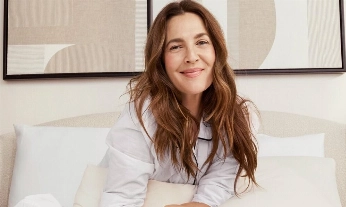 Drew Barrymore, una de las caras famosas que ha hablado de perimenopausia