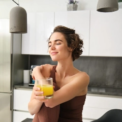 Déjate de naranjas: si lo que quieres es saber si todavía te quiere, lo mejor es preguntárselo directamente. FOTO: Freepik.