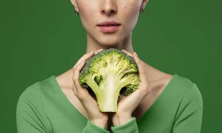 mujer-brocoli