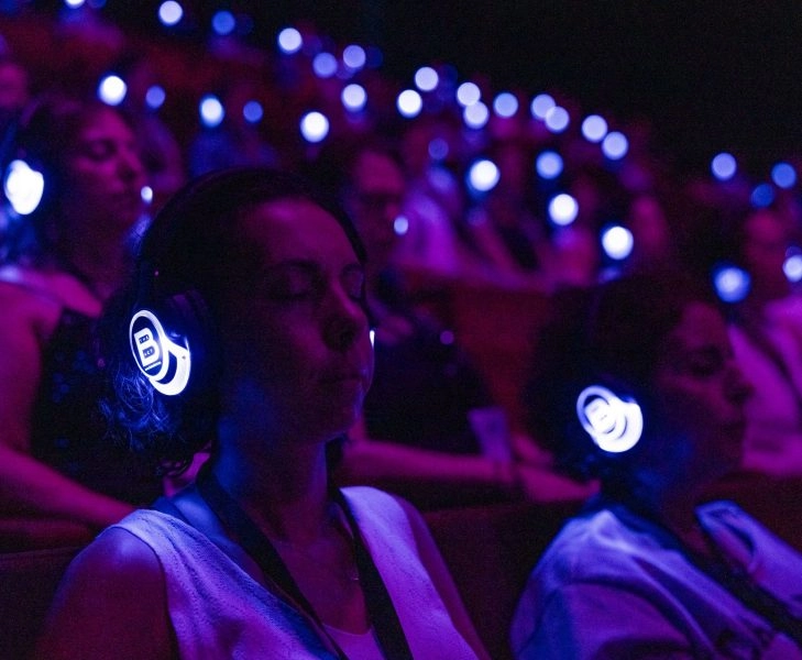 Ejercicio de respiración en WeLife Festival