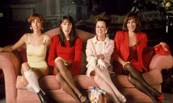 mujeres-al-borde-de-un-ataque-de-nervios mujeres maduras retratando con humor la longevidad femenina