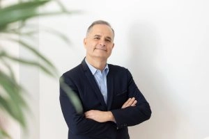 Agustín Viera, dermatólogo Welife Menopausia Canarias