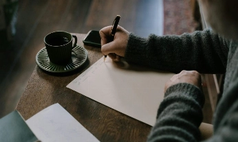 Escribir cartas por terapia