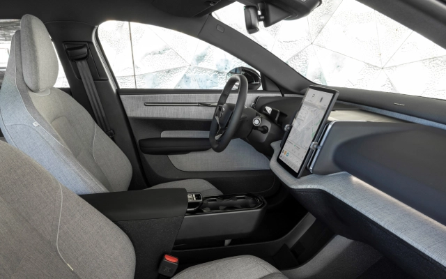 interior de coche Volvo lleno de materiales sostenibles