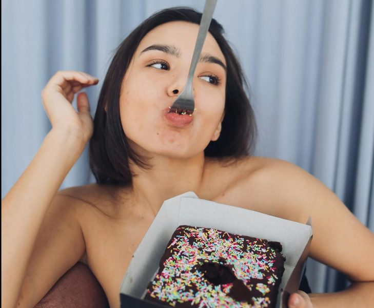 pexels-polina-tankilevitch-6516059 Mujer practica el egoísmo positivo