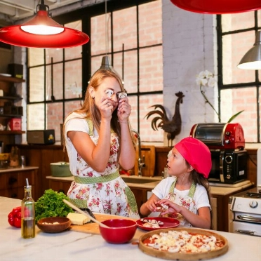 El buen aceite se nota incluso antes de probarlo: cuando convierte cualquier cocina en un lugar donde quedarse. Foto: Pexels