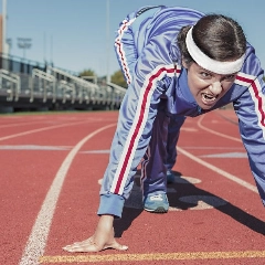 A veces, volver a gatear es la forma más adulta de ponerse en forma. FOTO: Ryan McGuire en Pixabay. 