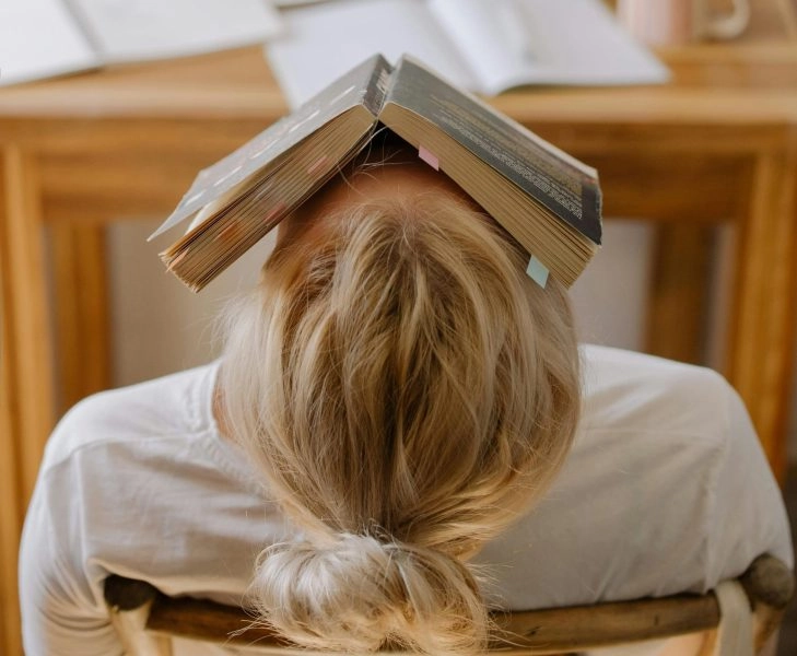 Álex Rovira explora los mitos griegos como guía contemporánea para entender las emociones y desafíos de la vida moderna