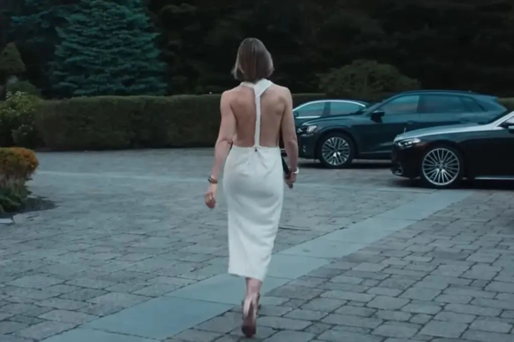 Jessica Biel espalda