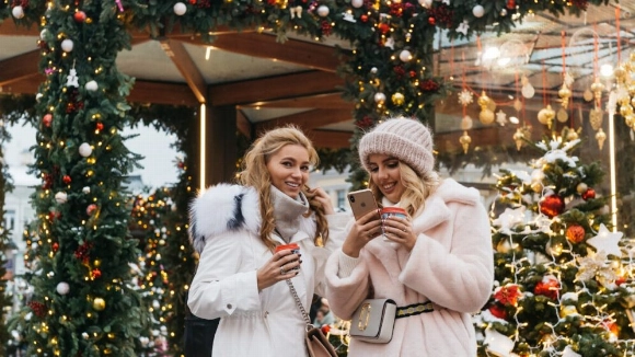 Dos mujeres en Navidad y sin odio a los Reyes Magos