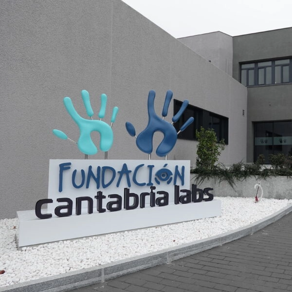 Creado en 2024, el centro de empleo y formación José Antonio Matji es la punta del iceberg del compromiso social de Cantabria Labs. FOTO: D.R. 