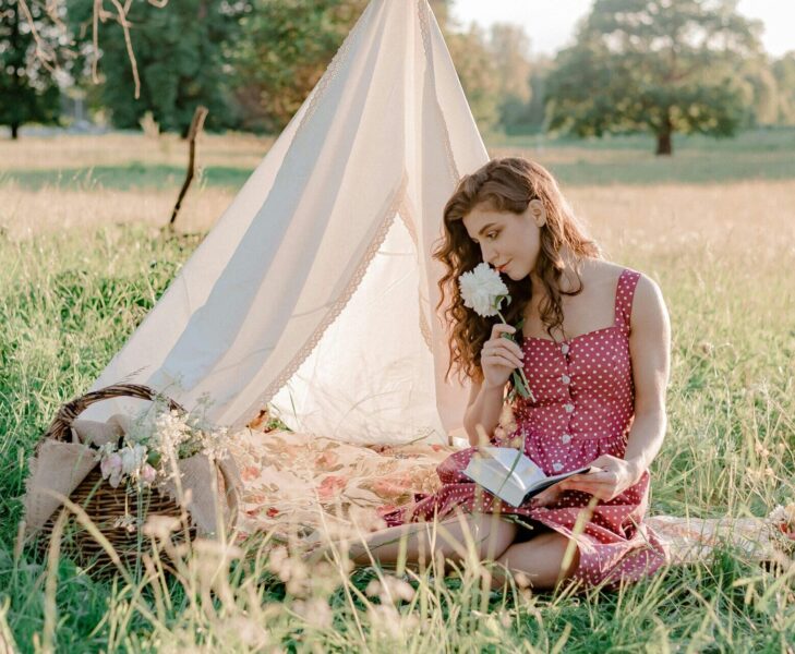 lujo-rural (2) Mujer disfruta del lujo rural