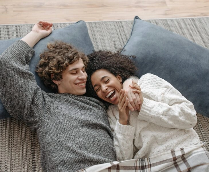 Dormir mejor junto a la persona amada