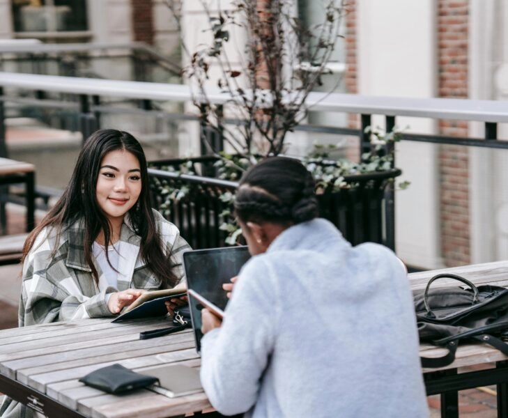 quedar con amimgos a hacer facturas quedar con amigas a hacer facturas