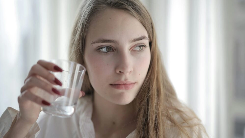 beber agua afecta a la microbiota intestinal